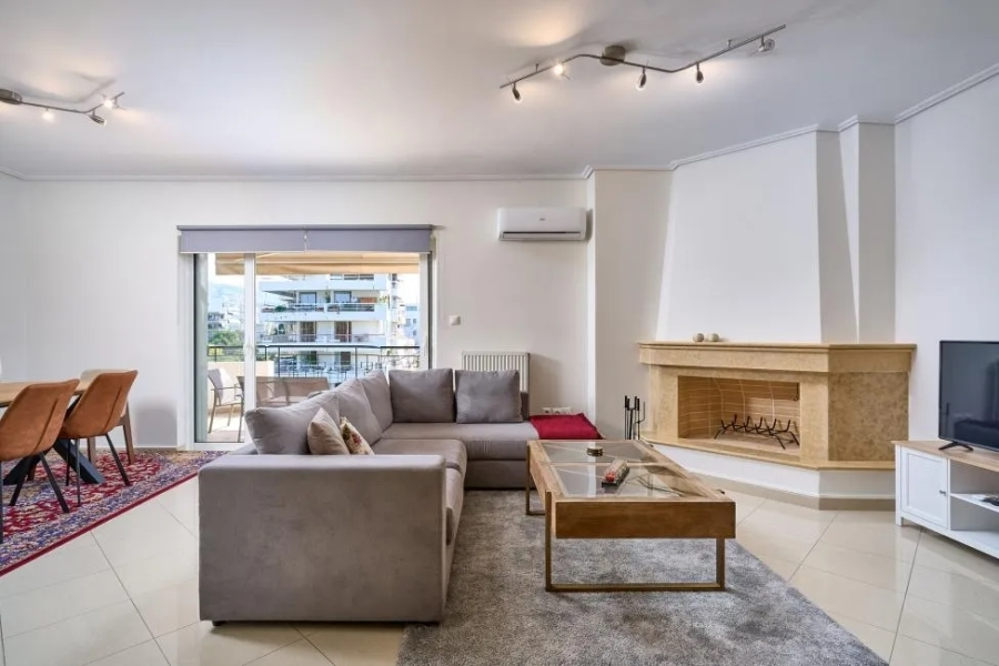 PENTHOUSE WITH ROOF GARDEN IN AN AMAZING LOCATION IN GLYFADA, Attiki ...